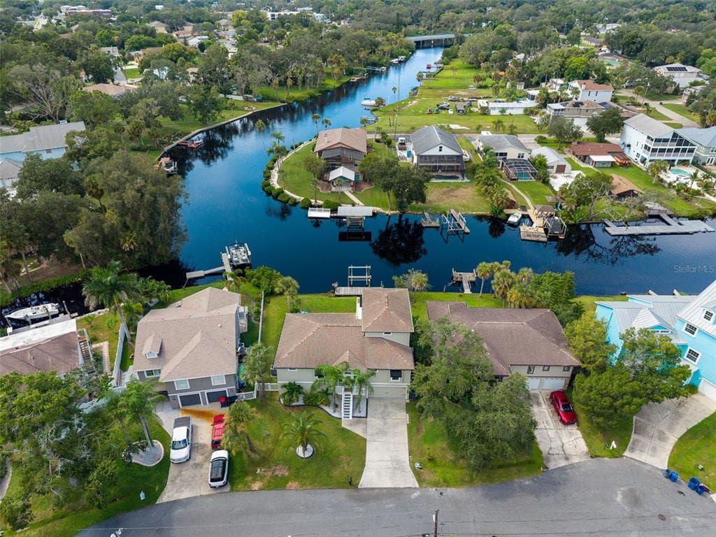 5517 TROPIC DRIVE 2