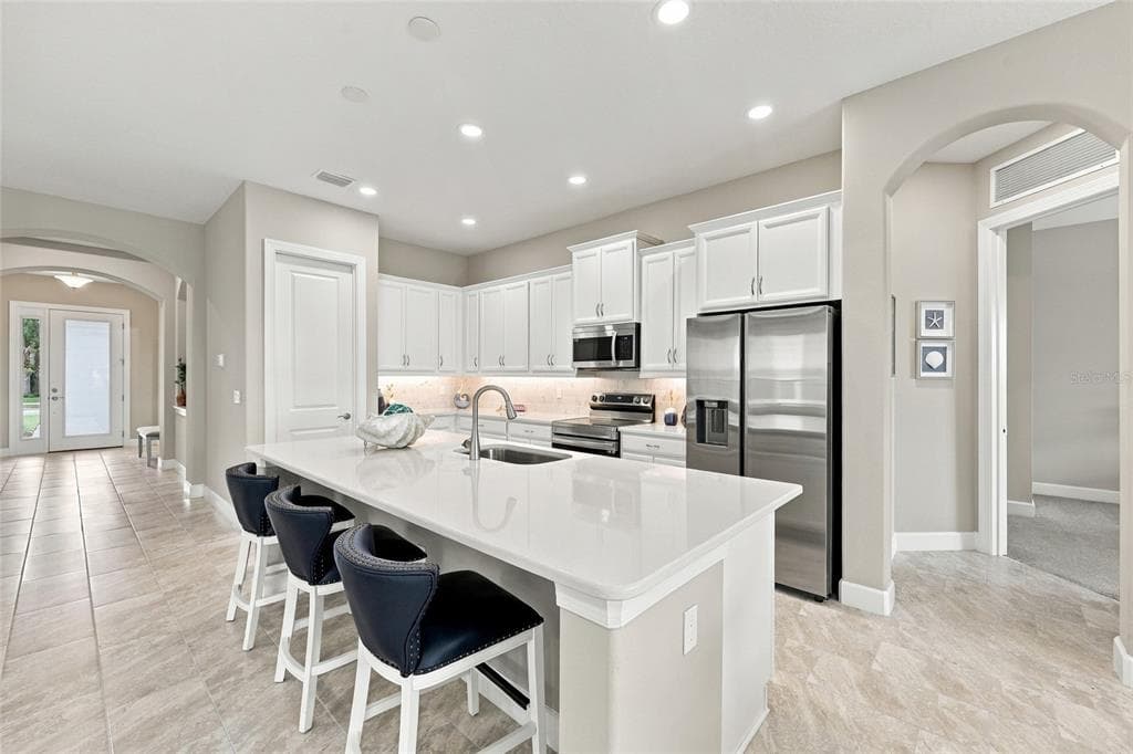 27 S RIVERWALK DRIVE photo 8