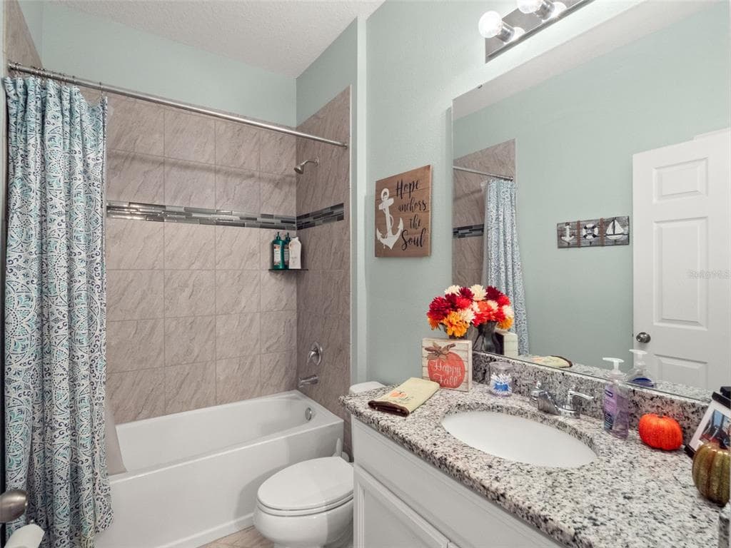429 BLUE CYPRESS DR photo 24