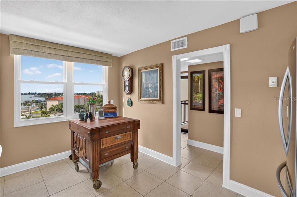 7300 SUN ISLAND DRIVE S 701 photo 23