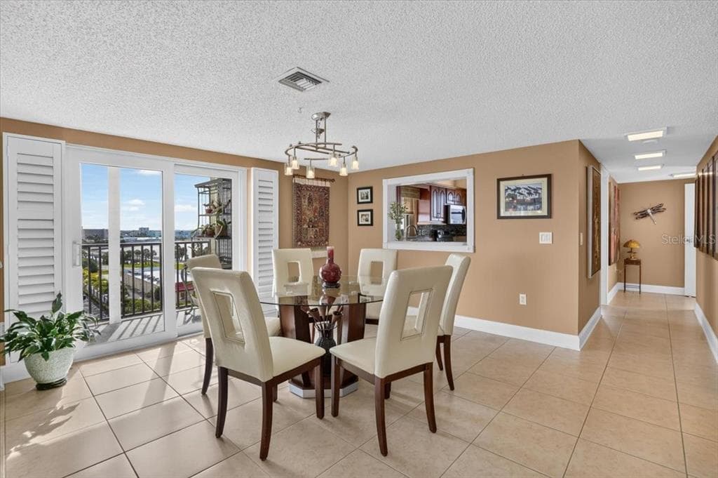 7300 SUN ISLAND DRIVE S 701 photo 17