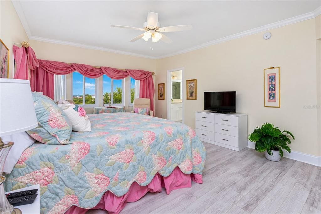 1601 PARK BEACH CIRCLE 18 photo 22