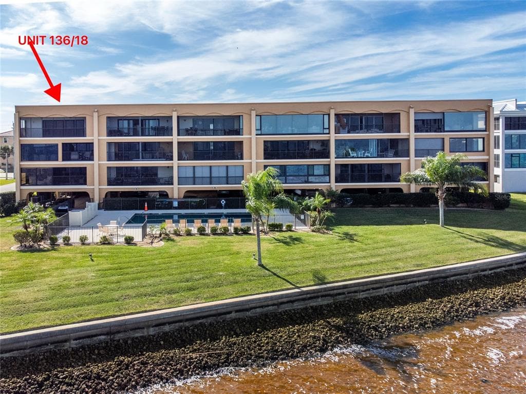 1601 PARK BEACH CIRCLE 18 photo 3
