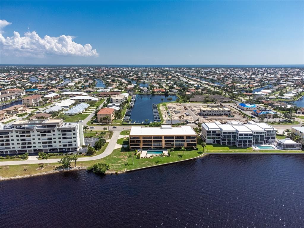 1601 PARK BEACH CIRCLE 18 photo 4