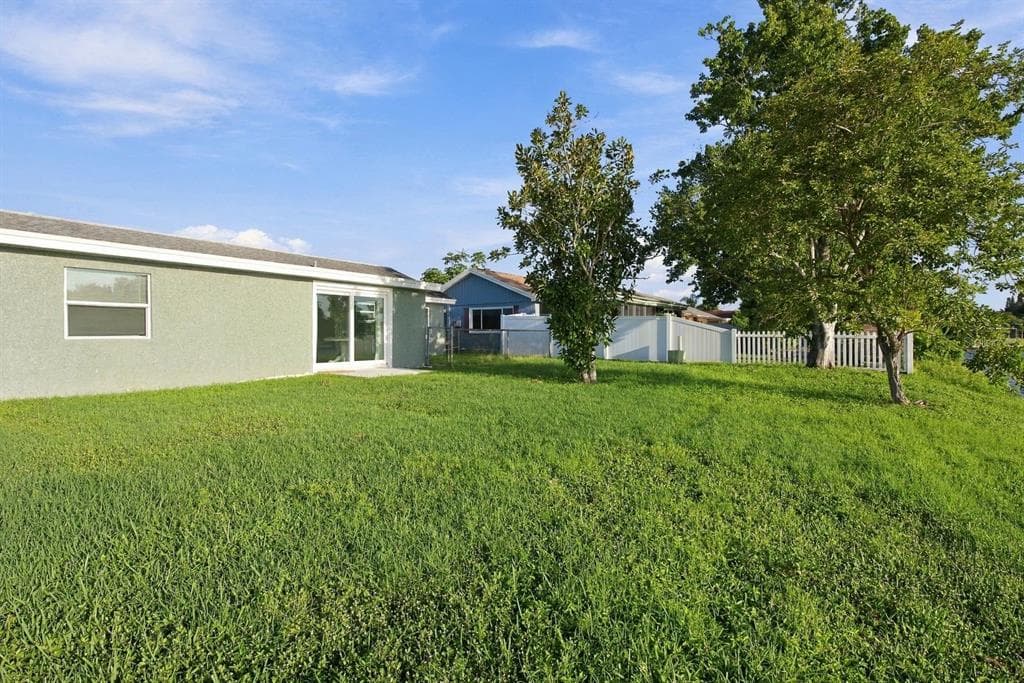3920 EDGEMONT DRIVE photo 24