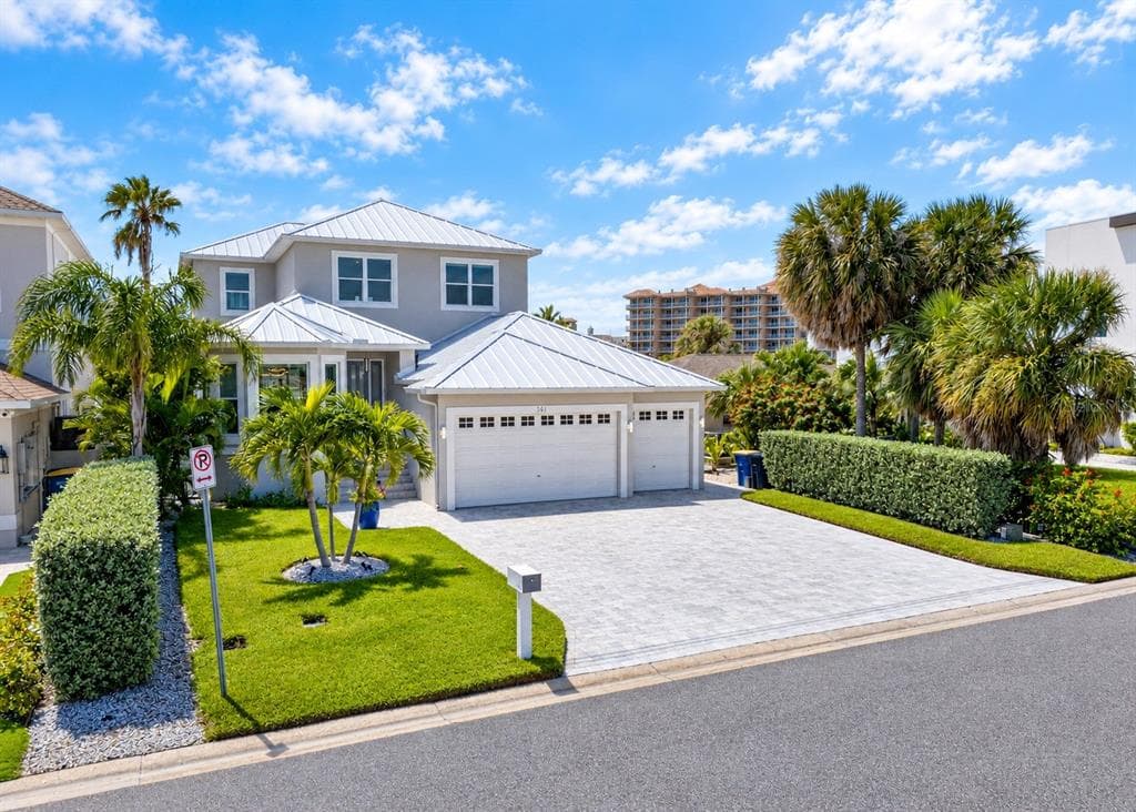 141 BAYSIDE DRIVE 3