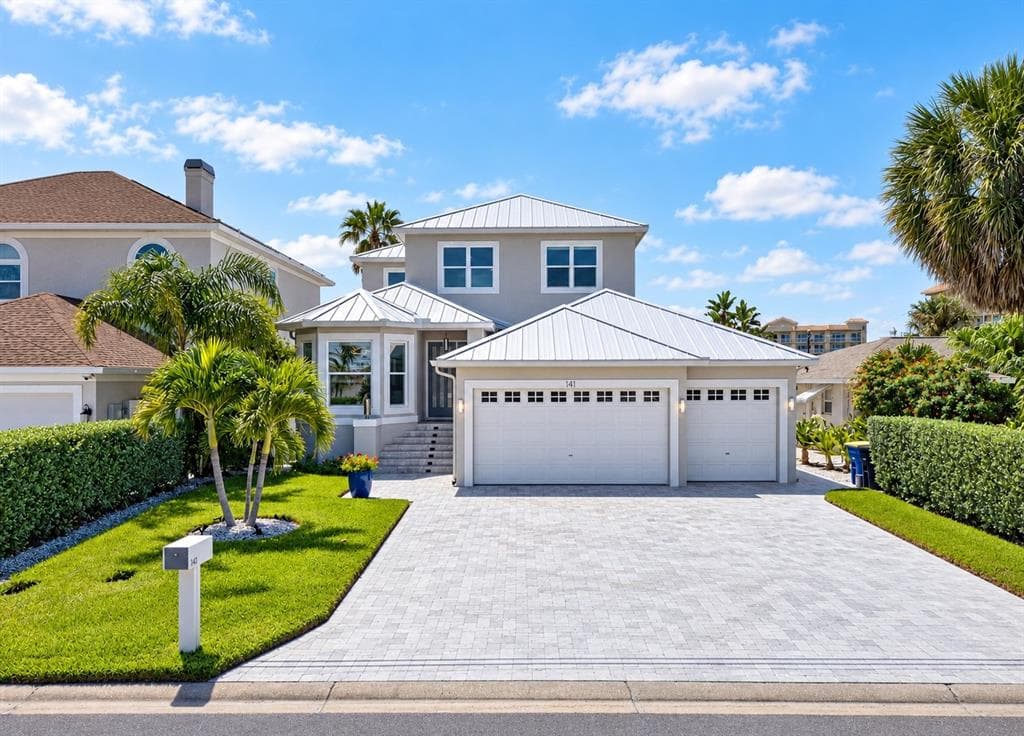 141 BAYSIDE DRIVE 1