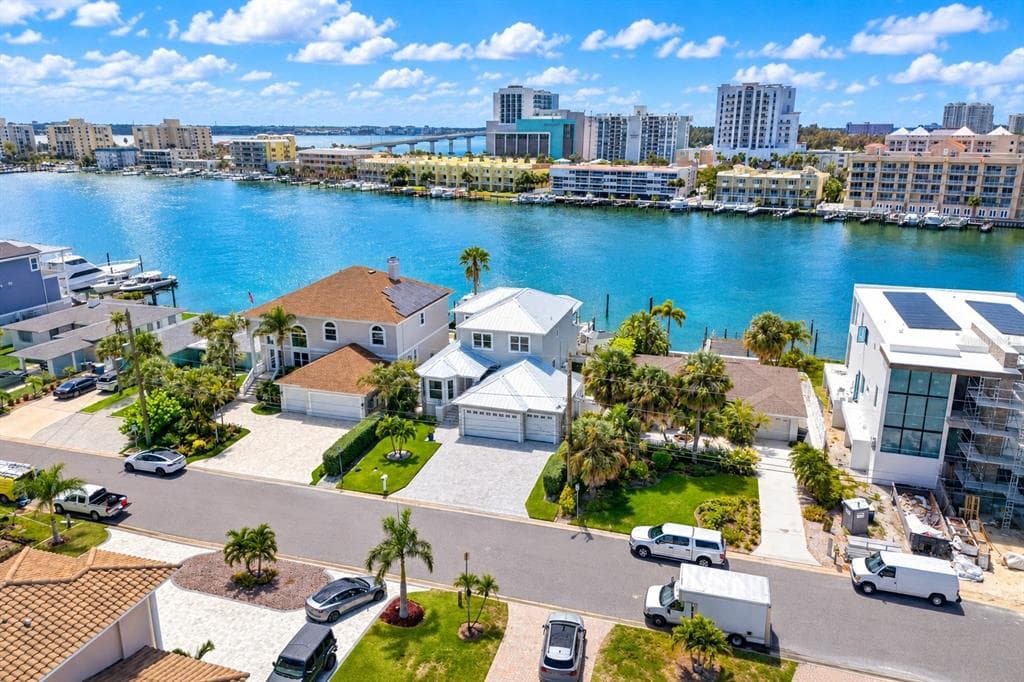 141 BAYSIDE DRIVE 5