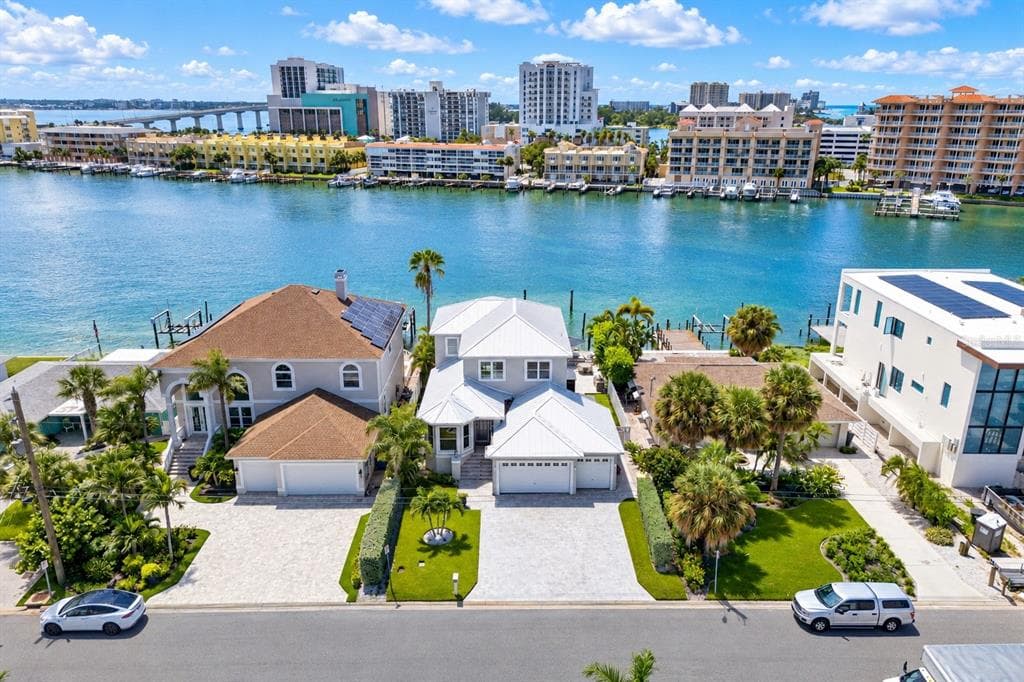 141 BAYSIDE DRIVE 4