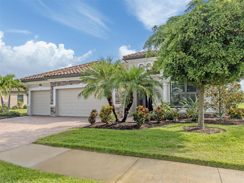 13895 VANCANZA DRIVE photo 2