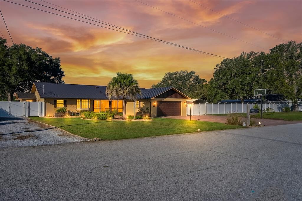 5230 MOSQUERO ROAD photo 2