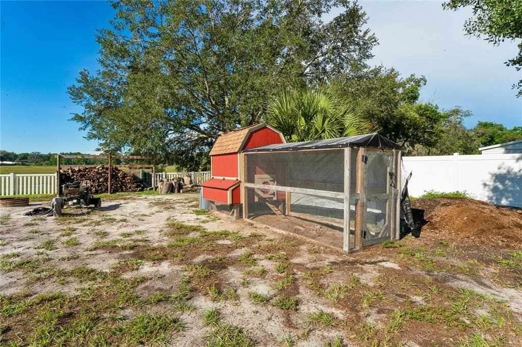 5230 MOSQUERO ROAD photo 12