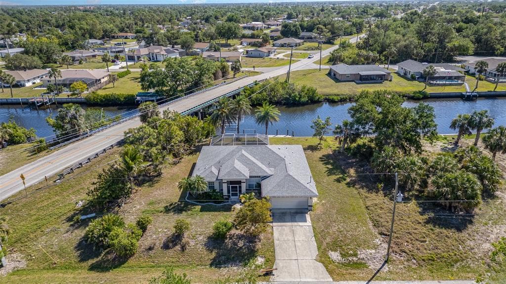 4010 YUCATAN CIRCLE photo 2