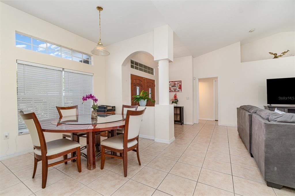 4010 YUCATAN CIRCLE photo 13