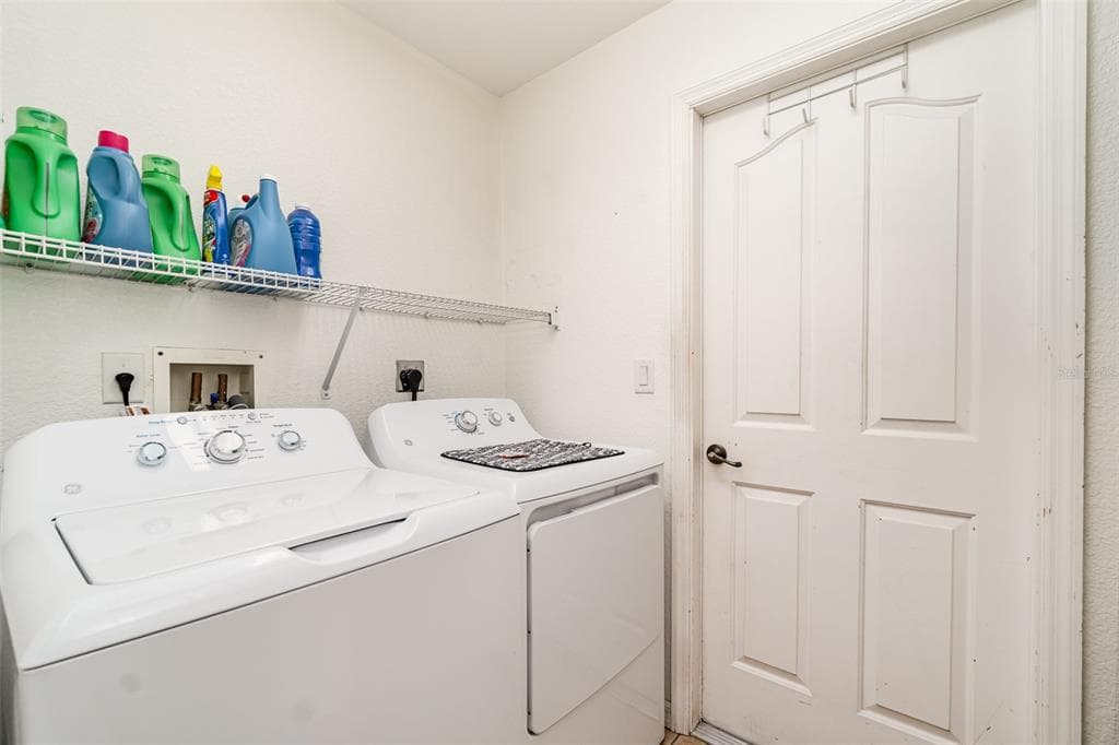 4010 YUCATAN CIRCLE photo 25