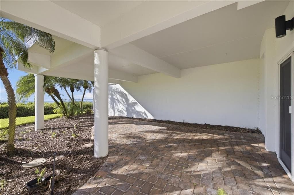 13 TIDY ISLAND BOULEVARD 13 photo 6