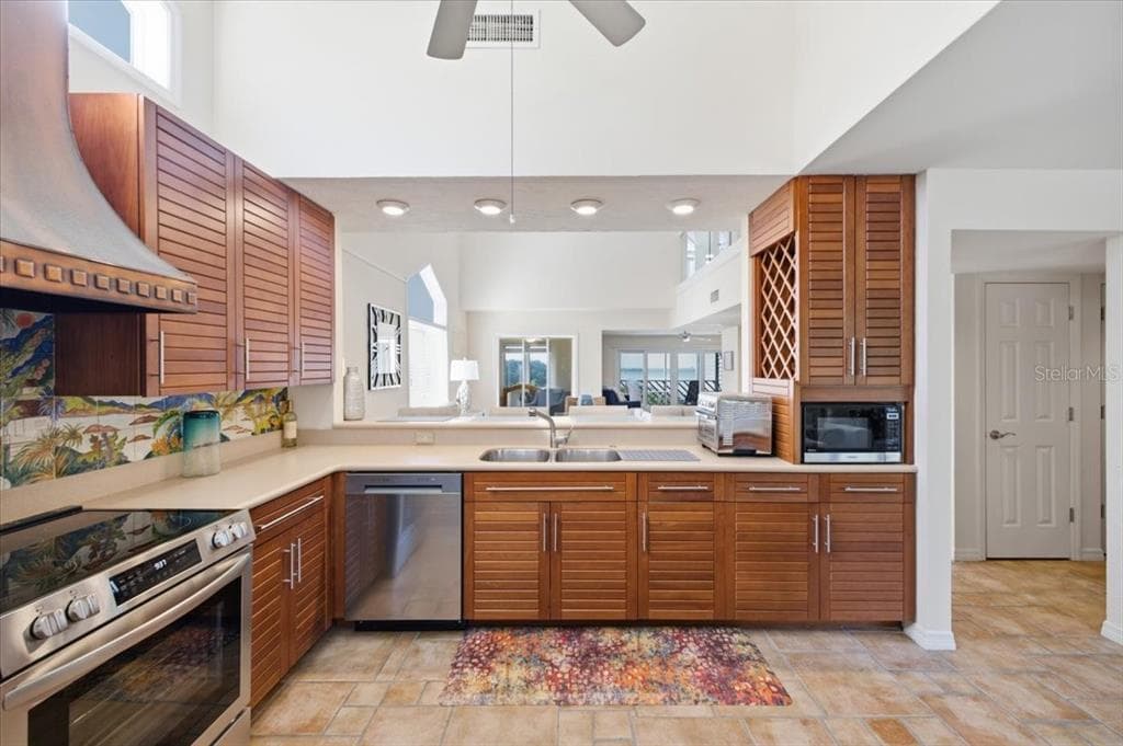 13 TIDY ISLAND BOULEVARD 13 photo 17