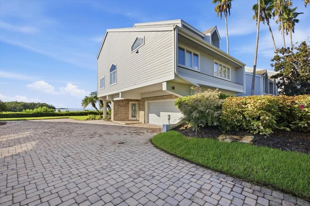 13 TIDY ISLAND BOULEVARD 13 photo 3