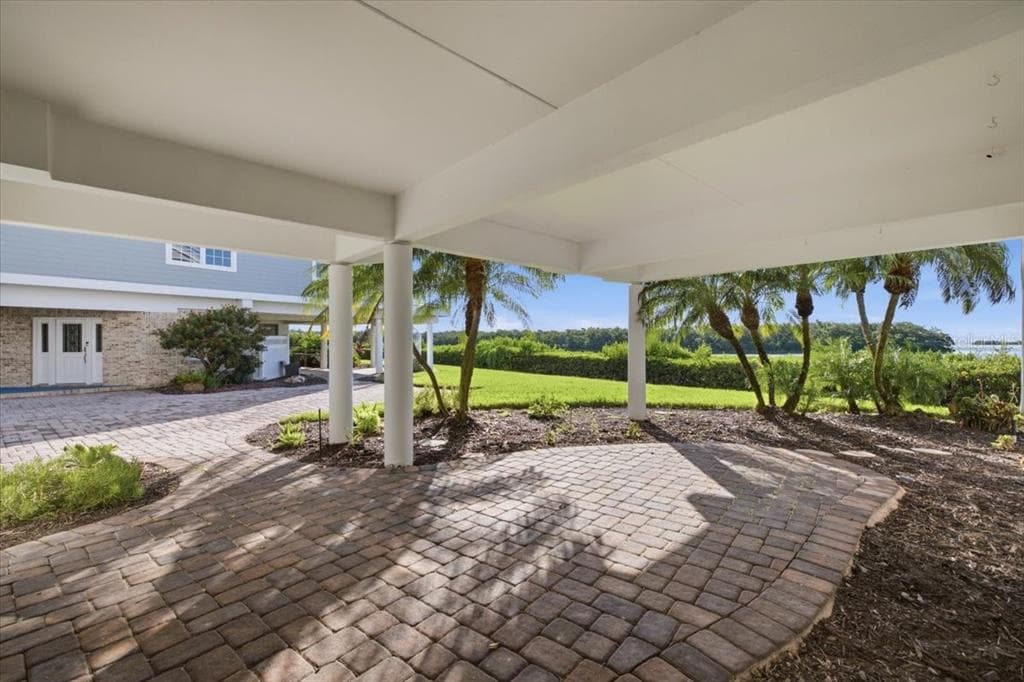 13 TIDY ISLAND BOULEVARD 13 photo 5
