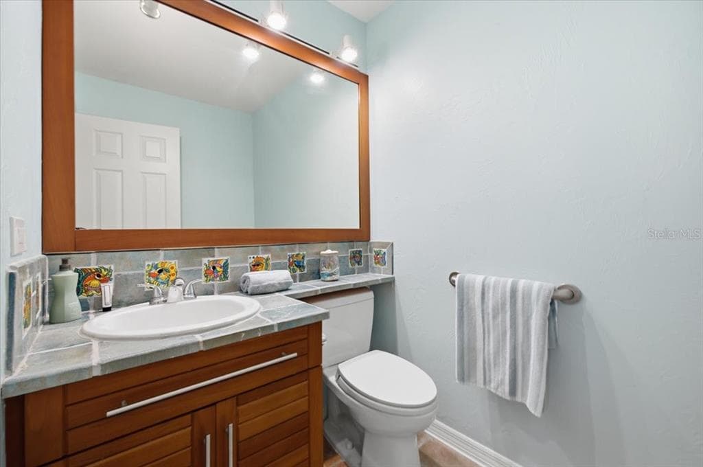 13 TIDY ISLAND BOULEVARD 13 photo 24