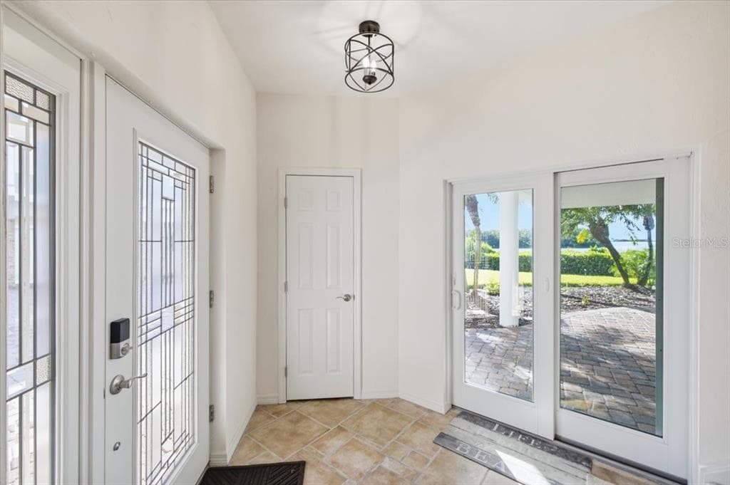 13 TIDY ISLAND BOULEVARD 13 photo 8