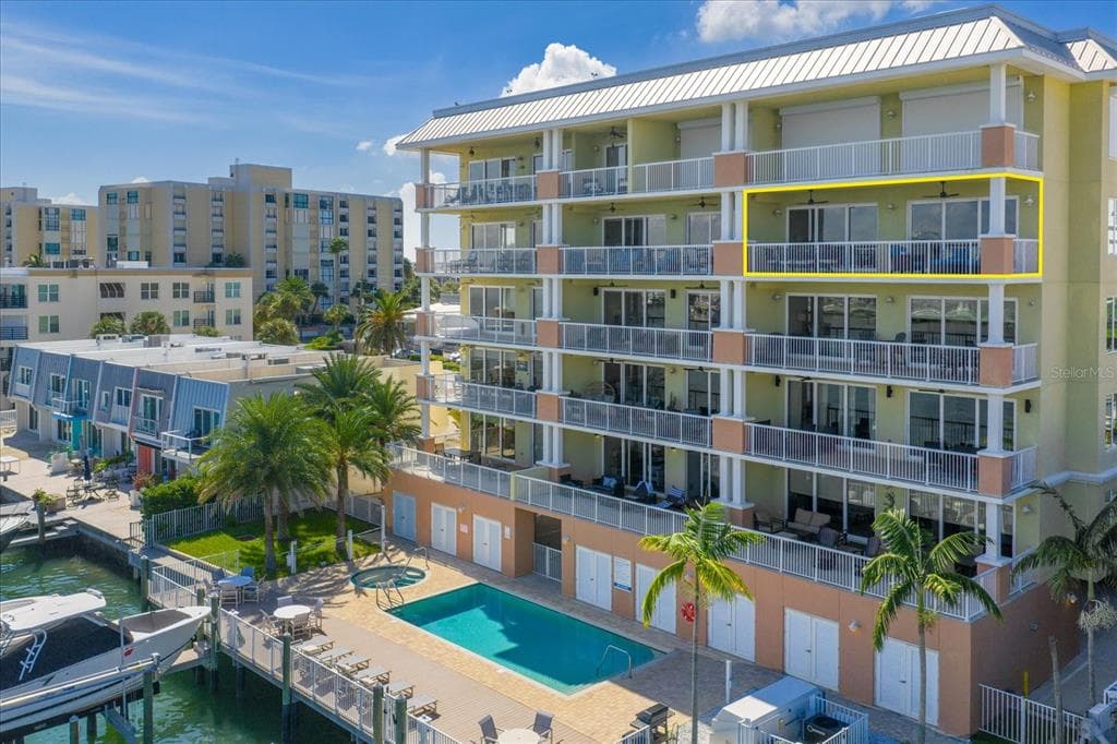 706 BAYWAY BOULEVARD 501 photo 1