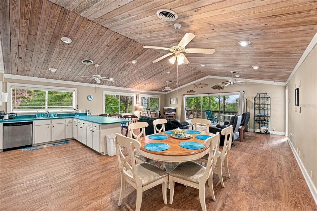 8178 LITTLE GASPARILLA ISLAND photo 18