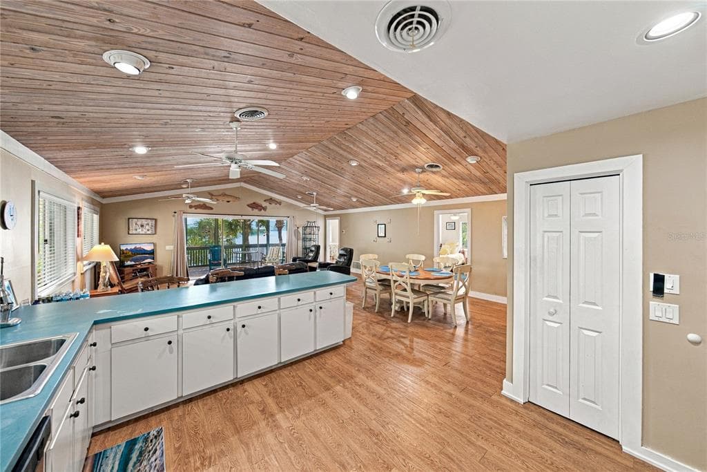 8178 LITTLE GASPARILLA ISLAND photo 15