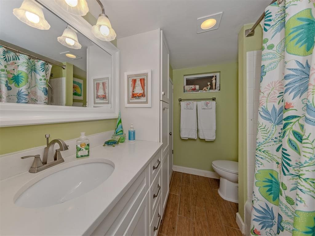 1150 TARPON CENTER DRIVE 4H (408) photo 22