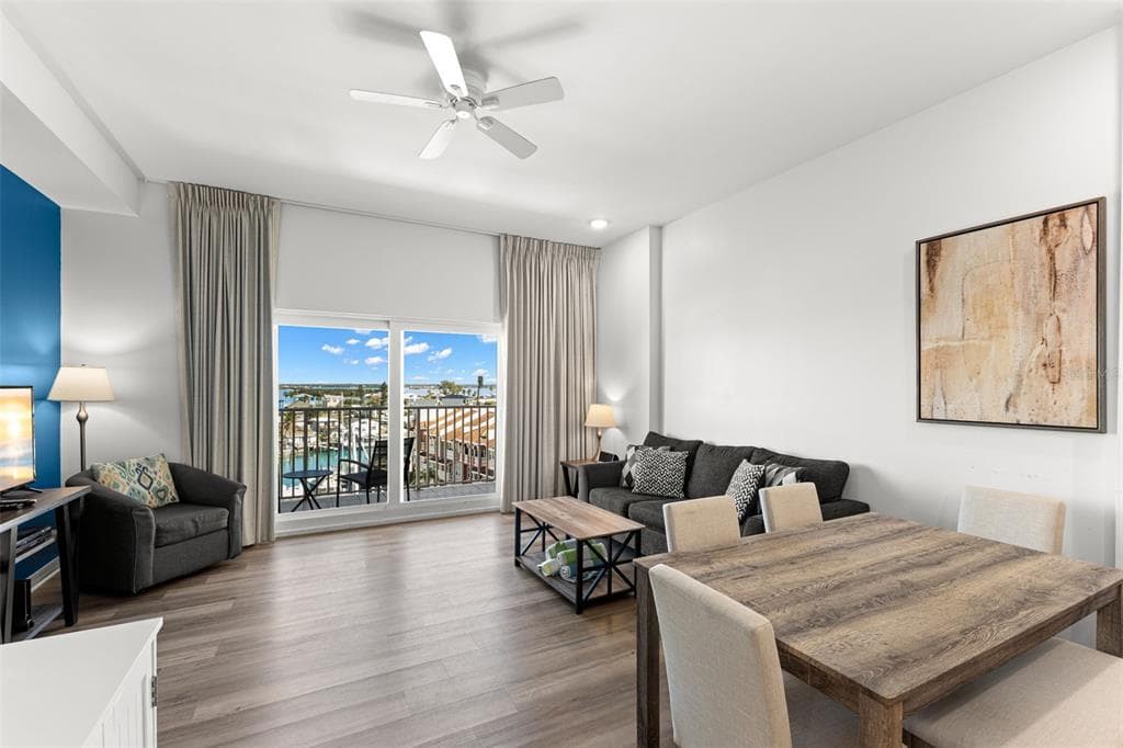13101 GULF BOULEVARD 1605 photo 13