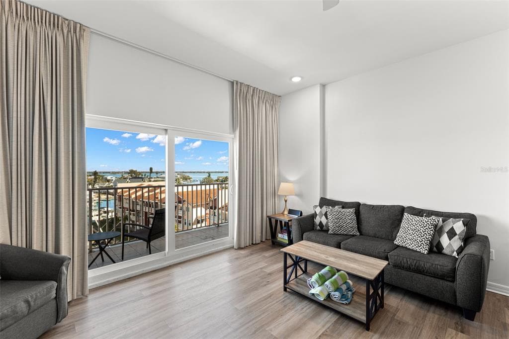 13101 GULF BOULEVARD 1605 photo 14