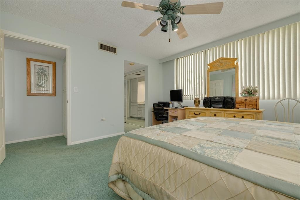 450 TREASURE ISLAND CAUSEWAY 201 photo 13