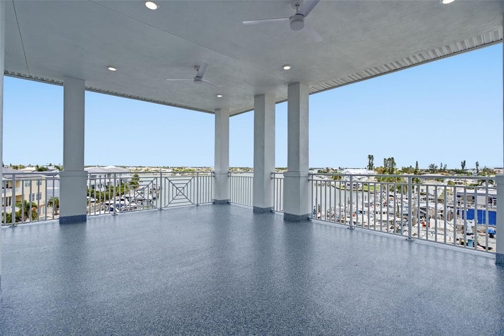 13655 GULF BOULEVARD 401 photo 18