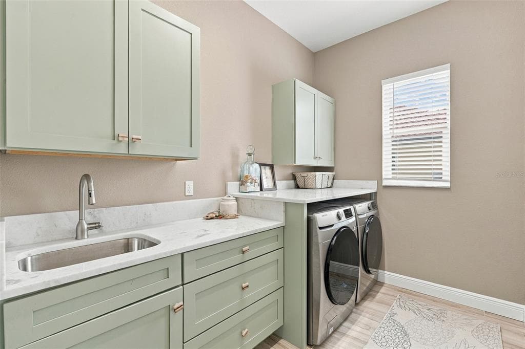 13284 AMARYLLIS CIRCLE photo 25