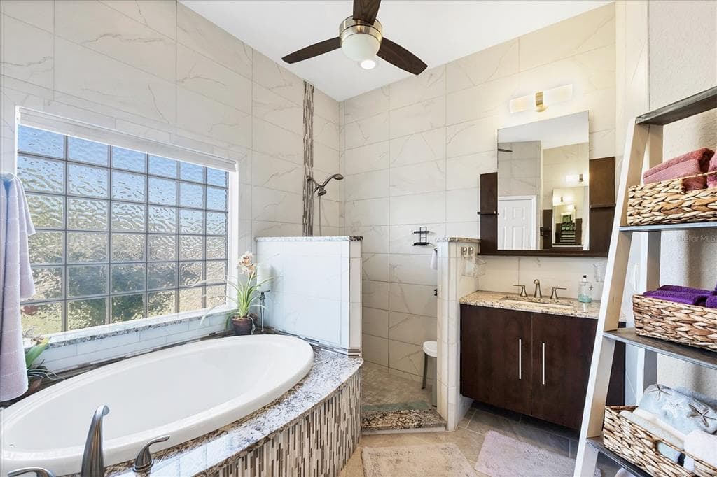 9574 ARSIPE CIRCLE photo 18