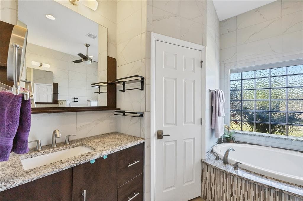 9574 ARSIPE CIRCLE photo 19