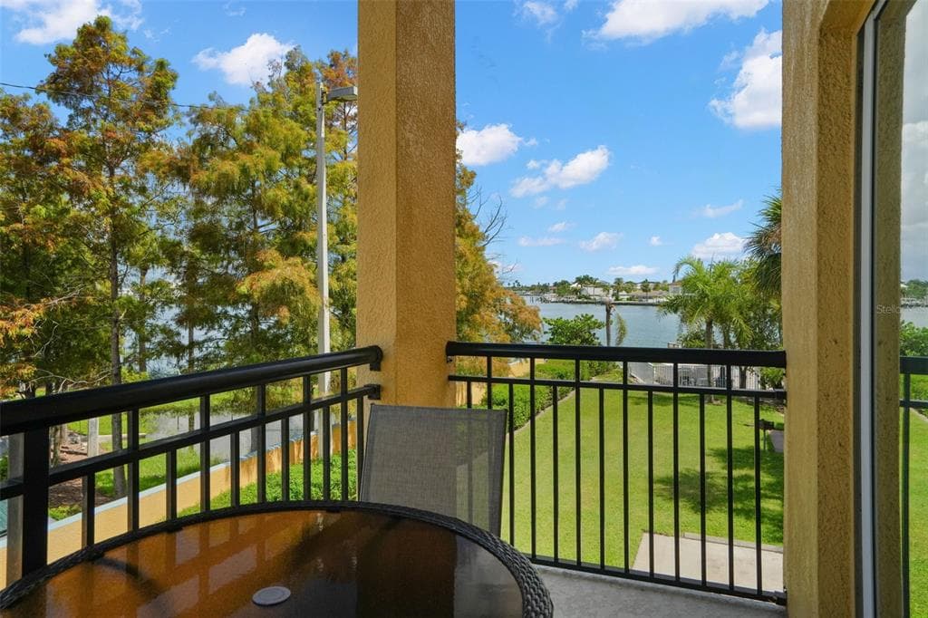 10315 GULF BOULEVARD 106 photo 20