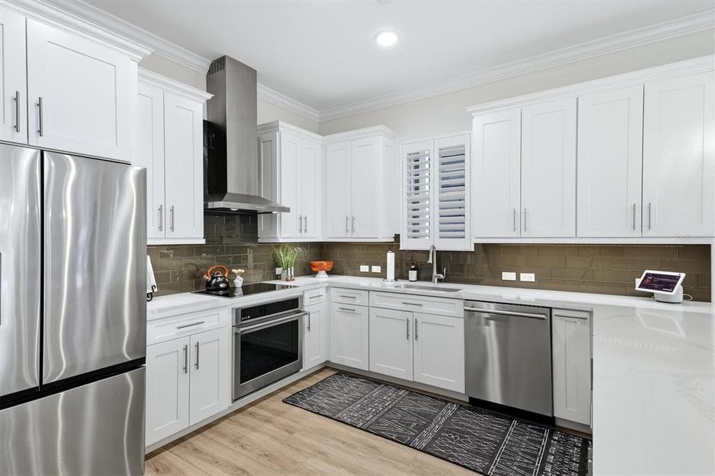 507 TAMIAMI TRAIL N 201 photo 24
