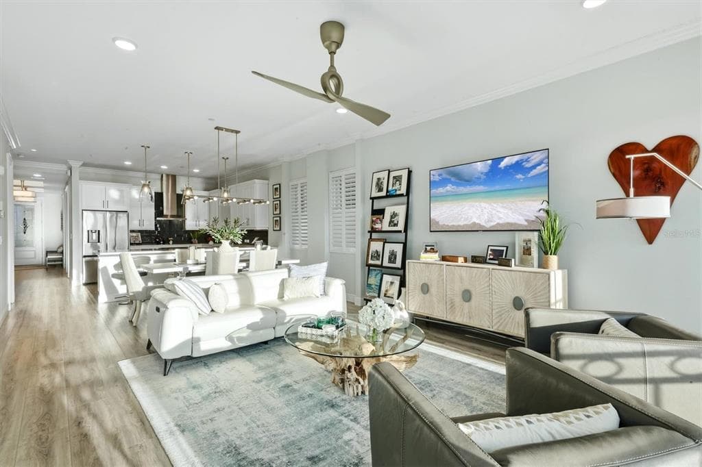 507 TAMIAMI TRAIL N 201 photo 15