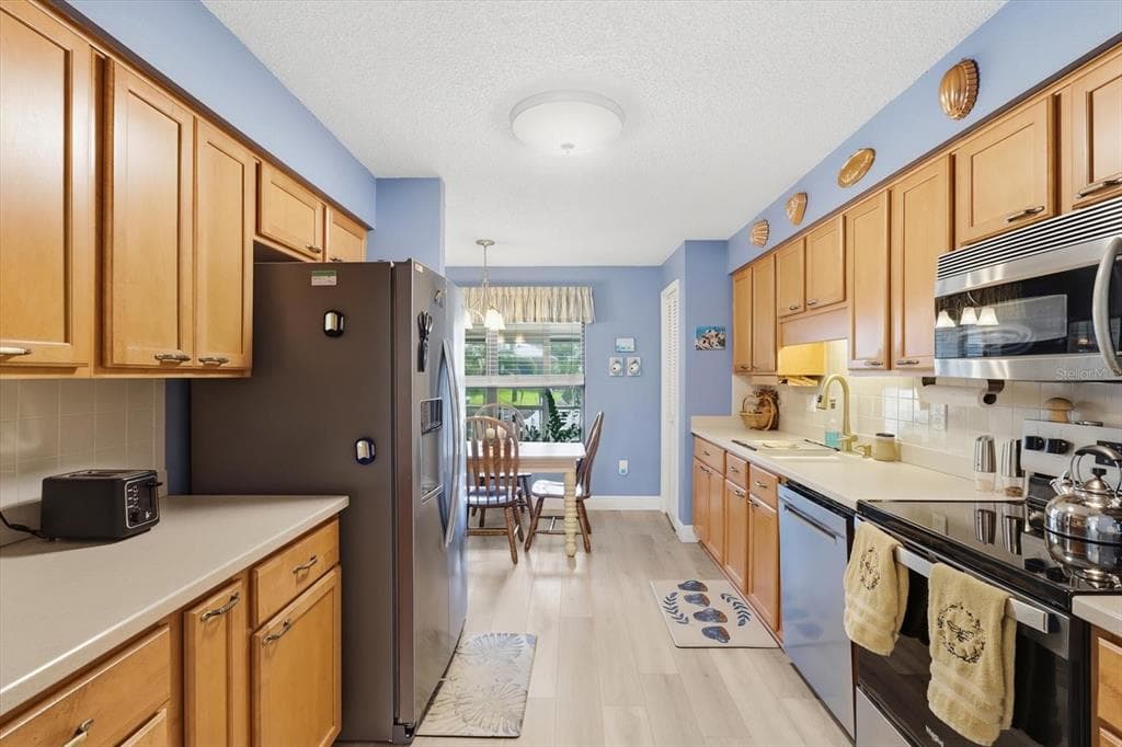 9150 W HARBOR ISLE COURT photo 17