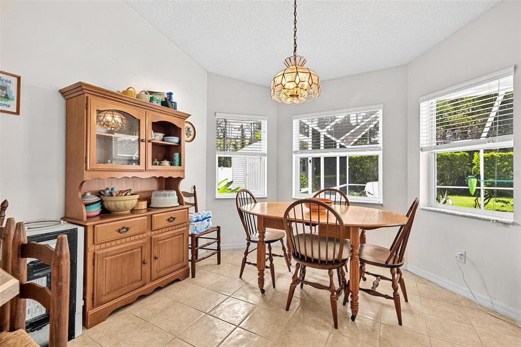 80 WHITTINGTON DRIVE photo 21