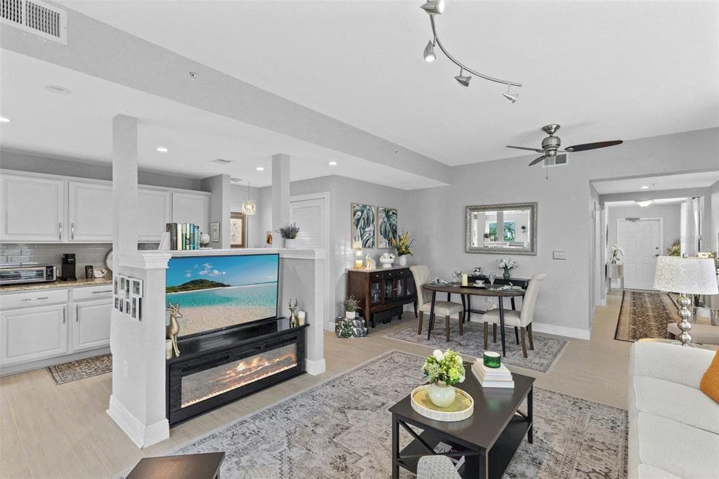 225 W SEMINOLE BOULEVARD 201 photo 23