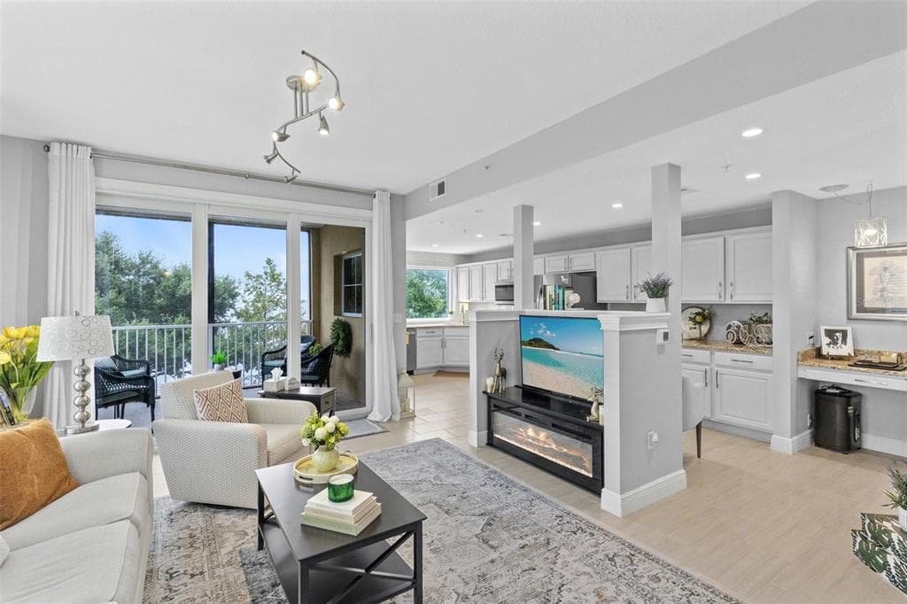 225 W SEMINOLE BOULEVARD 201 photo 21