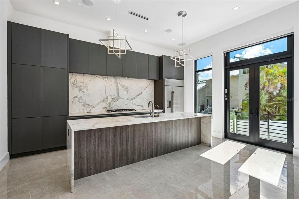 8103 N RIVER SHORE DRIVE photo 13