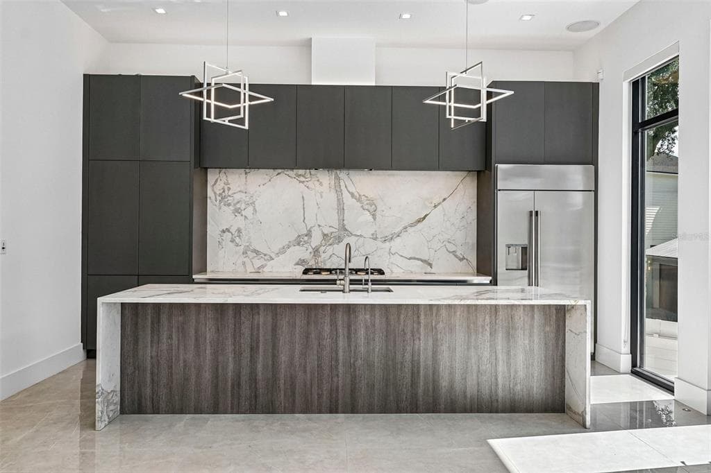 8103 N RIVER SHORE DRIVE photo 12