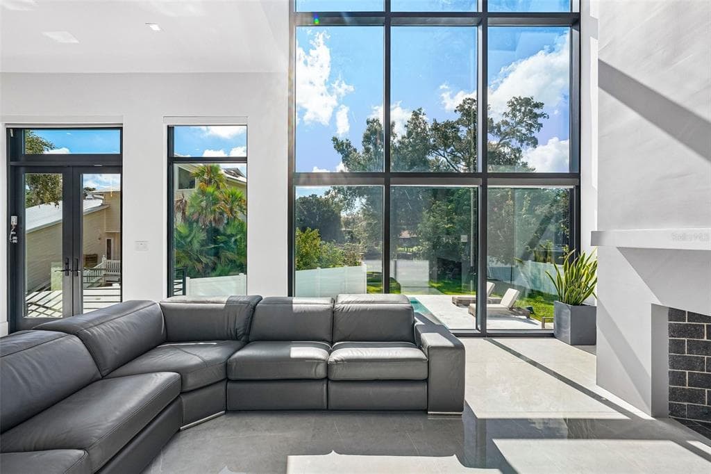 8103 N RIVER SHORE DRIVE 5