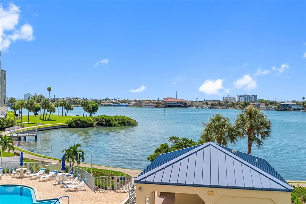 7912 SAILBOAT KEY BOULEVARD S 201 photo 13