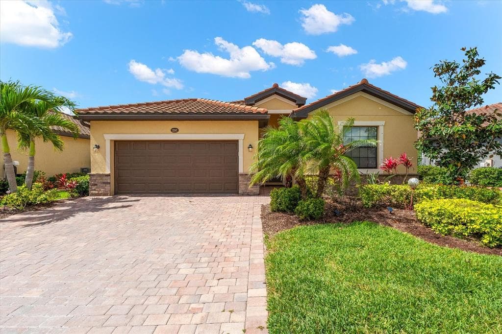 12501 CINQUETERRE DRIVE photo 2