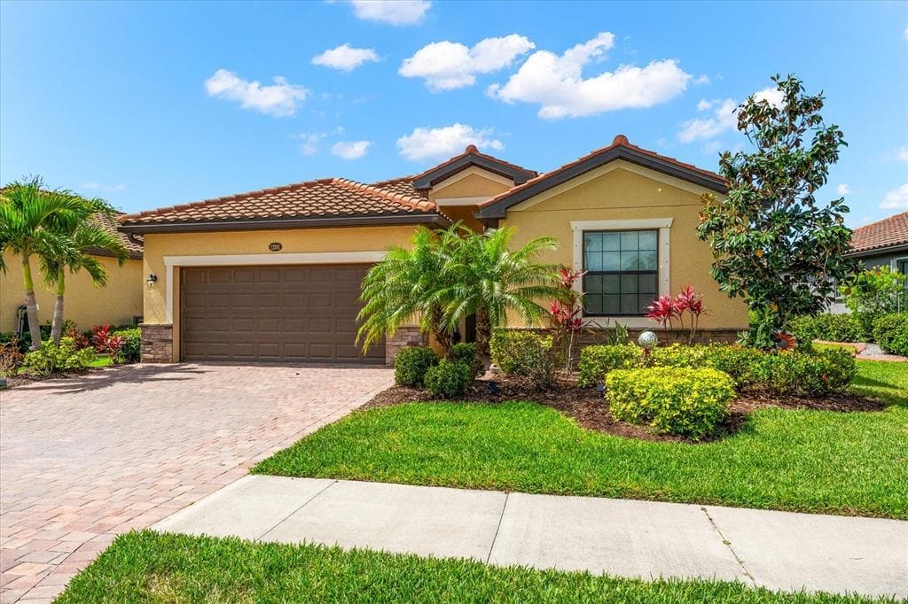 12501 CINQUETERRE DRIVE photo 1