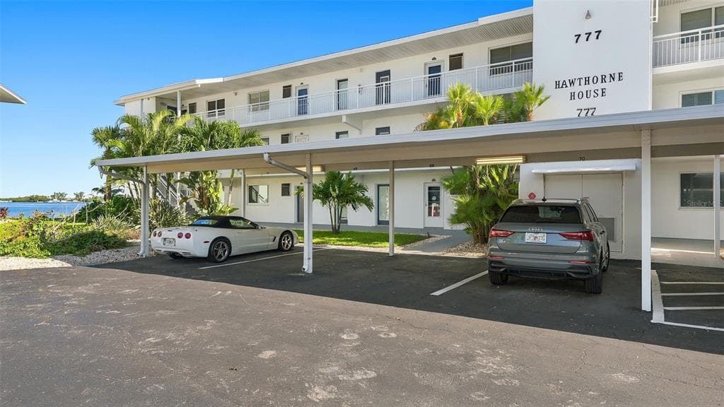 777 JOHN RINGLING BOULEVARD 2 photo 6